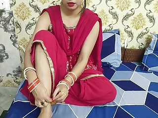 Bhabhi Ne Chduai ke Maje liye Apne Devar Se  Indian desi bhabhi fucked her dever late night making out village spectacular bhabhi hindi audio