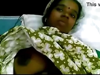 vid 20170407 pv0001 thiruthuraiyur it tamil 28 yrs old unmarried hot and sexy comprehensive autograph saroja showing her full undress body to her illegal lover sex porn video